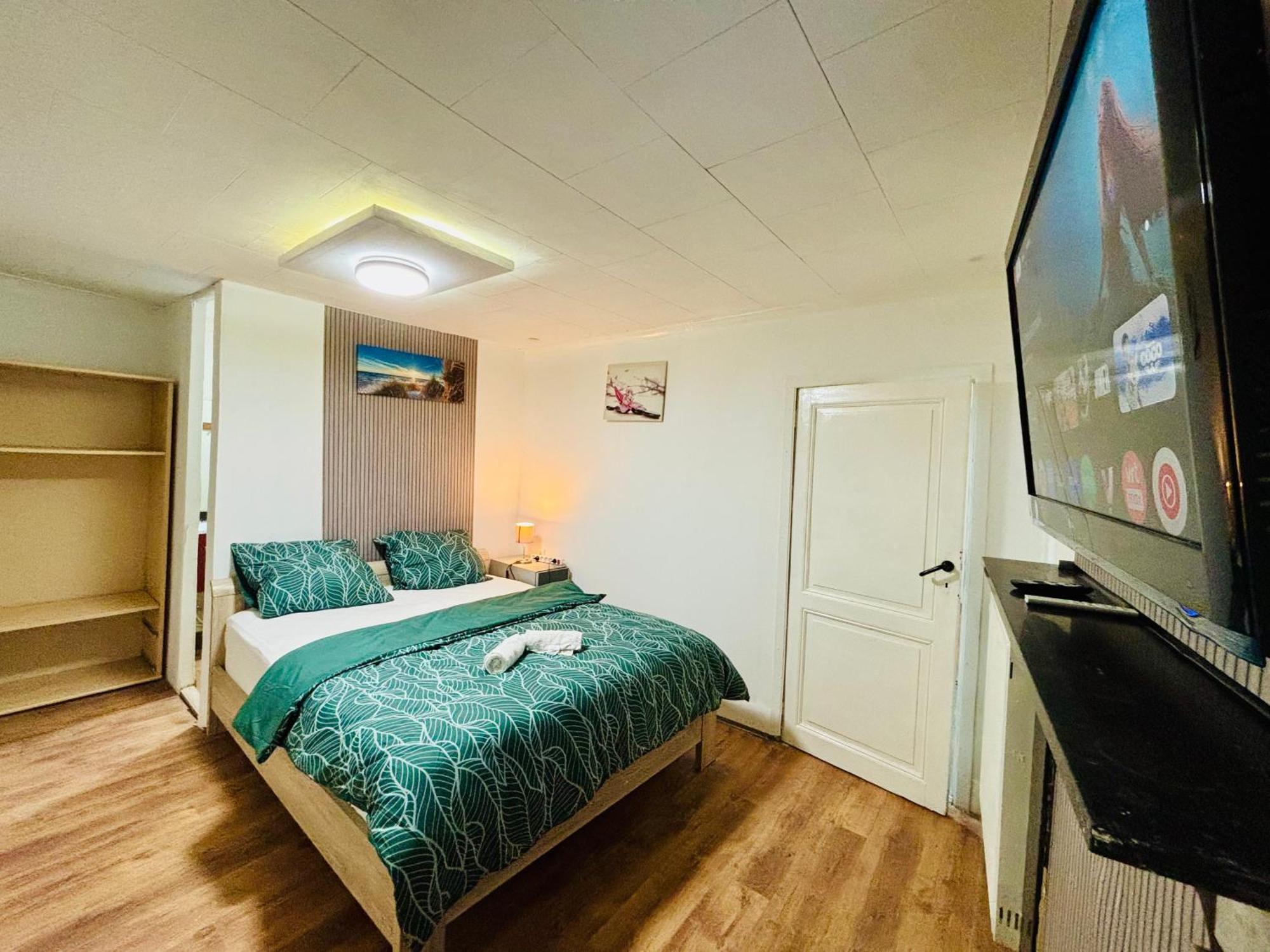 Cozy&Calm Room With Ensuite Heers Exteriér fotografie
